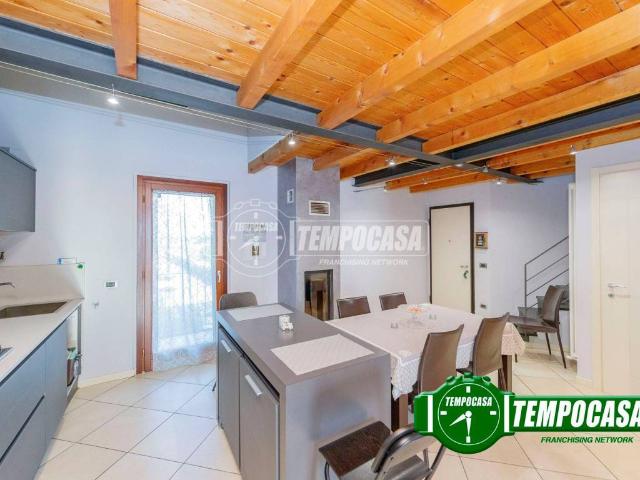 Appartamento in vendita a Piacenza, Reggio Emilia