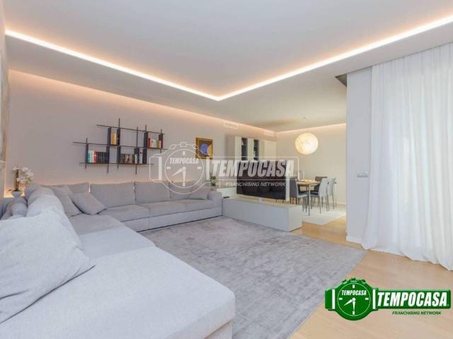 Appartamento in vendita a Infrangibile, Piacenza