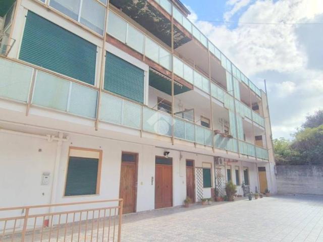 Appartamento in vendita a Piana Degli Albanesi, Sicilia