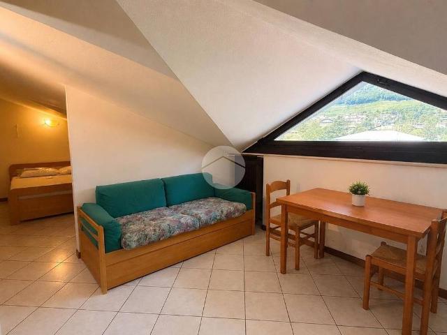 Appartamento in vendita a Comunità montana della valle Camonica, Esine
