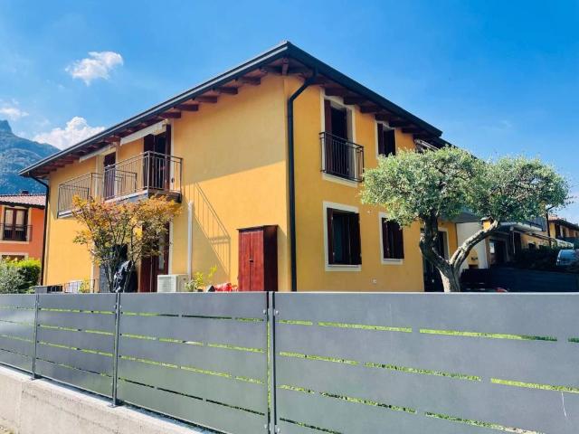 Appartamento in vendita a Comunità montana della valle Camonica, Esine