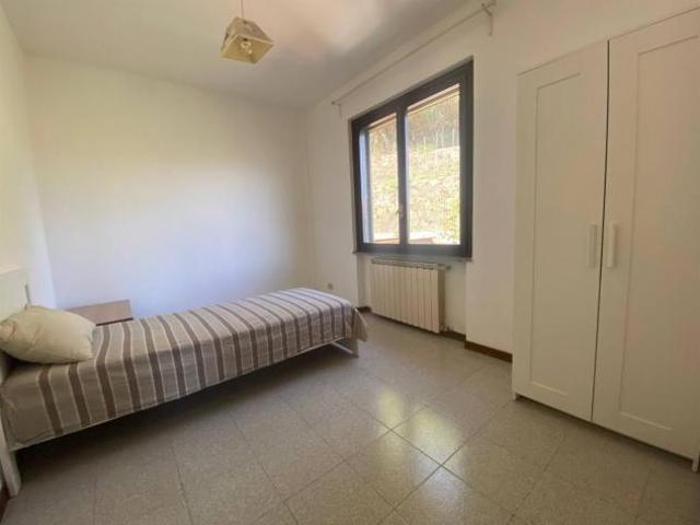 Appartamento in vendita a Follo, Liguria