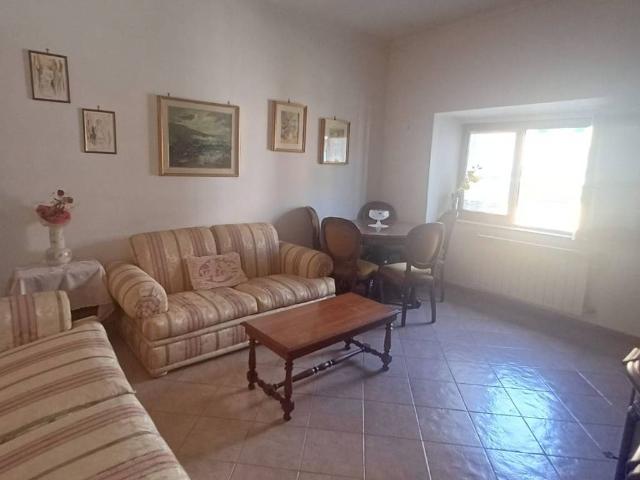 Appartamento in vendita a Piansano, Viterbo