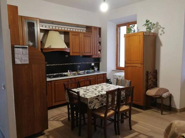 Appartamento in vendita a Piansano, Viterbo