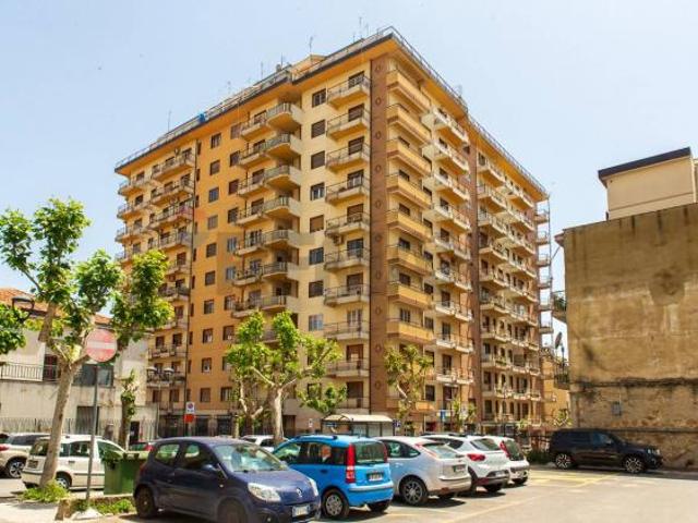 Appartamento in vendita a Piazza, Sicilia