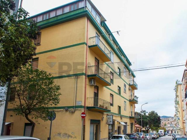 Appartamento in vendita a Piazza, Sicilia