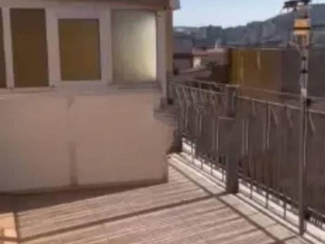 Appartamento in vendita a Castellina, Piazza