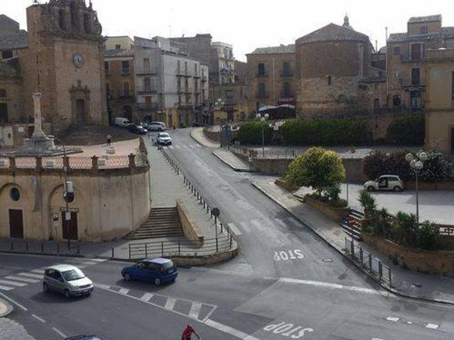 Appartamento in vendita a Casalotto, Piazza