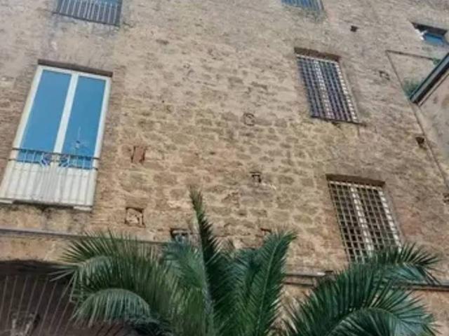 Appartamento in vendita a Castellina, Piazza