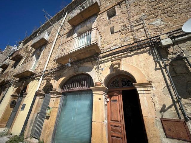 Appartamento in vendita a Casalotto, Piazza