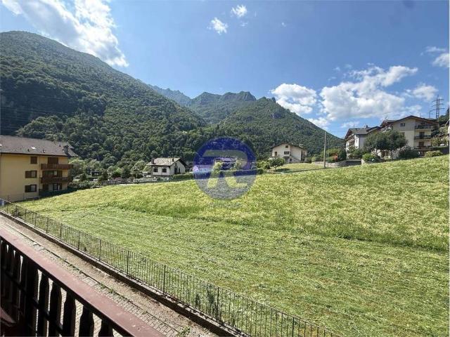 Appartamento in vendita a Castello, Piazza Brembana
