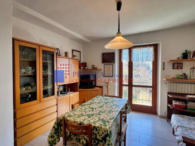 Appartamento in vendita a Castello, Piazza Brembana