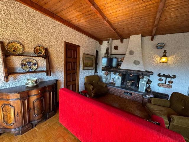Appartamento in vendita a Piazzatorre, Bergamo