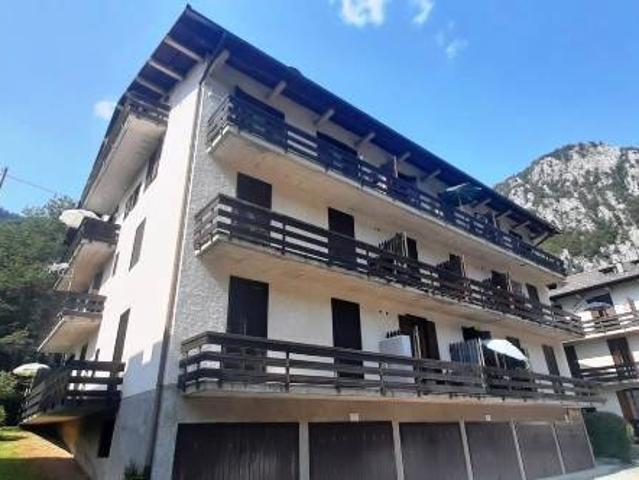 Appartamento in vendita a Comunità Montana della Valle Brembana, Piazzatorre