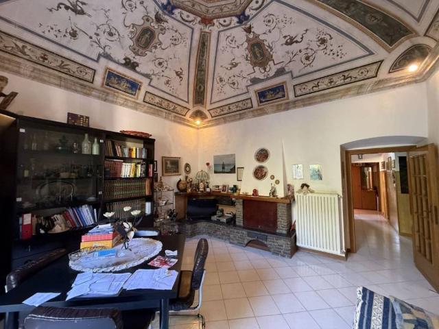 Appartamento in vendita a Piegaro, Perugia