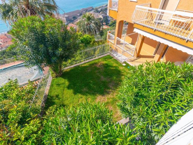 Appartamento in vendita a Pietra Ligure, Liguria