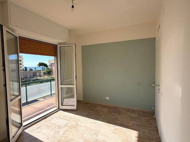 Appartamento in vendita a Pietra Ligure, Liguria