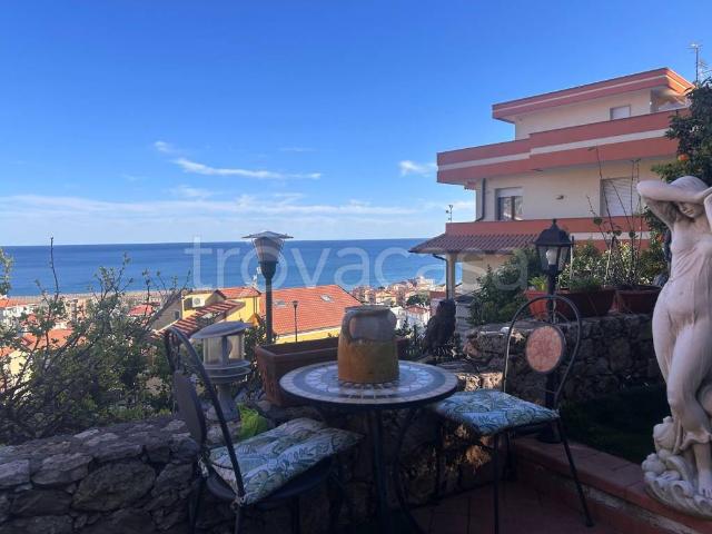 Appartamento in vendita a Ranzi, Pietra Ligure