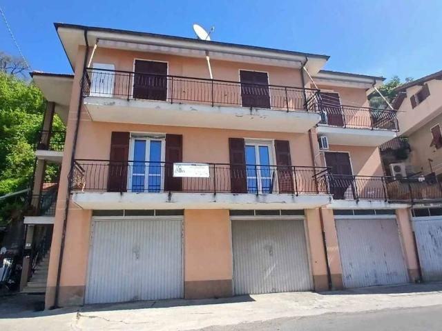 Appartamento in vendita a Pietrabruna, Liguria