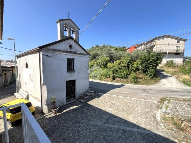 Appartamento in vendita a Pietradefusi, Campania