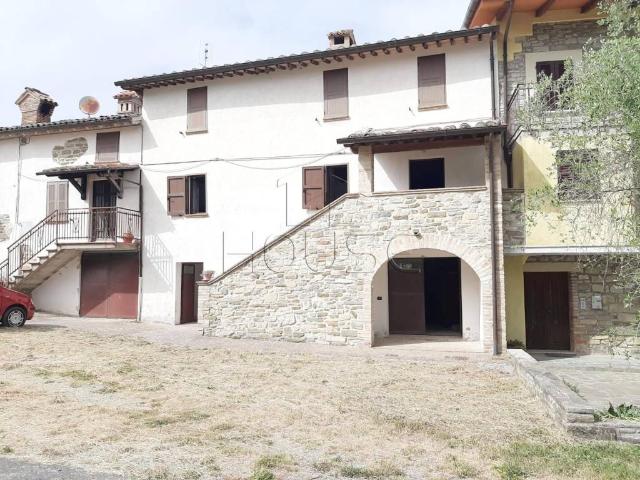 Appartamento in vendita a Pietralunga, Umbria