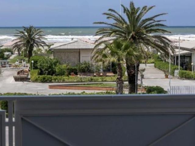 Appartamento in vendita a Tonfano, Toscana