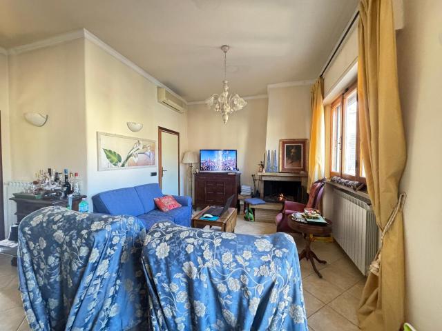 Appartamento in vendita a Tonfano, Toscana