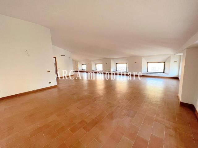 Appartamento in vendita a Tonfano, Toscana