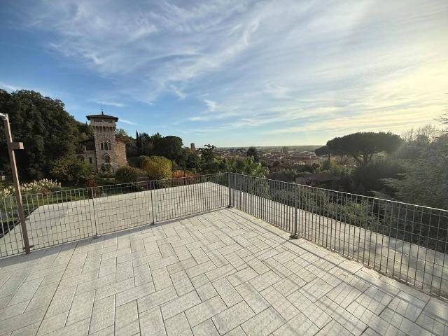 Appartamento in vendita a Tonfano, Toscana