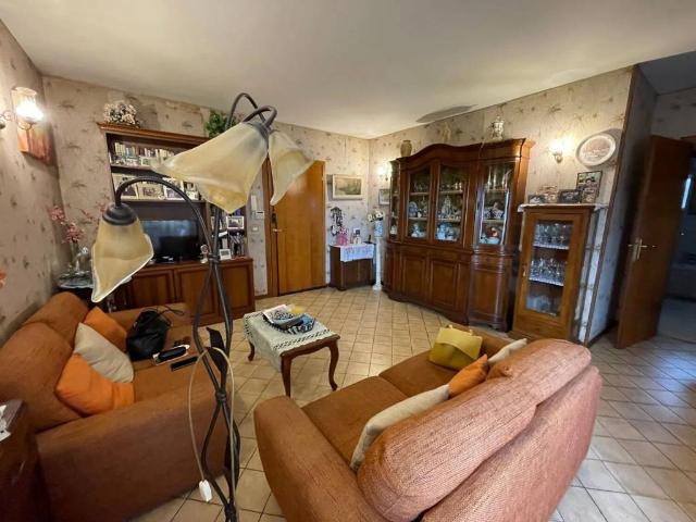 Appartamento in vendita a Tonfano, Toscana