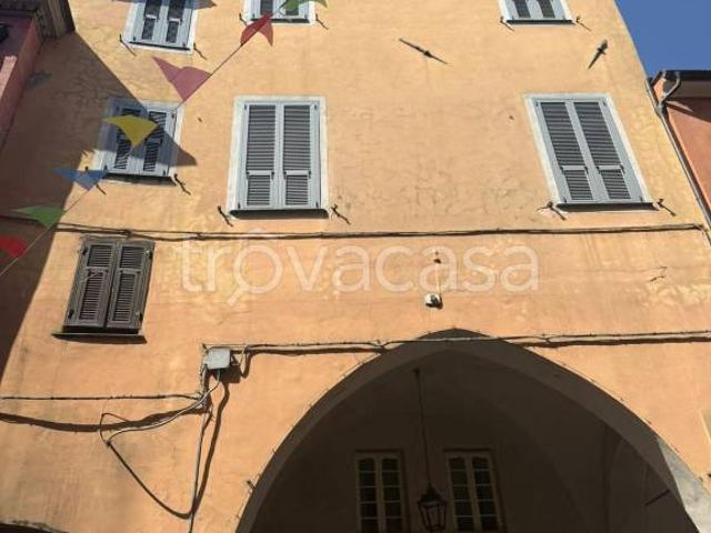 Appartamento in vendita a Pieve Di Teco, Liguria