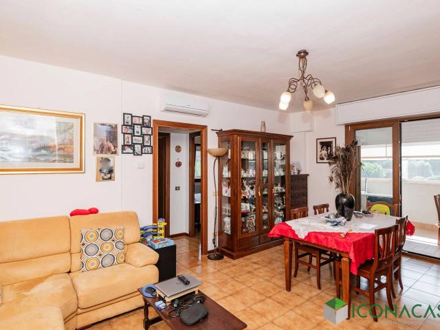 Appartamento in vendita a Pieve Emanuele, Lombardia