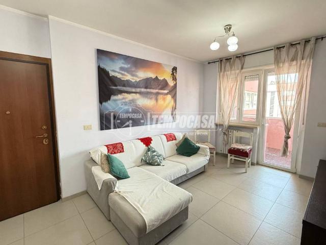 Appartamento in vendita a Pieve Emanuele, Lombardia
