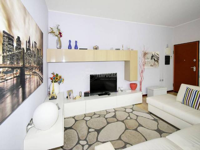Appartamento in vendita a Pieve Emanuele, Lombardia