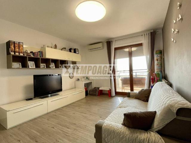 Appartamento in vendita a Pieve Emanuele, Lombardia