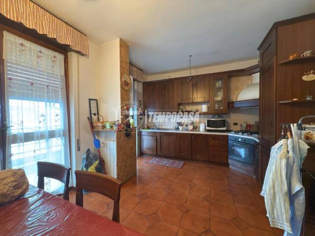 Appartamento in vendita a Pieve Emanuele, Lombardia