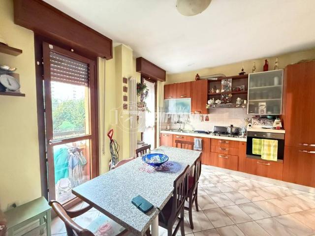 Appartamento in vendita a Pieve Emanuele, Lombardia