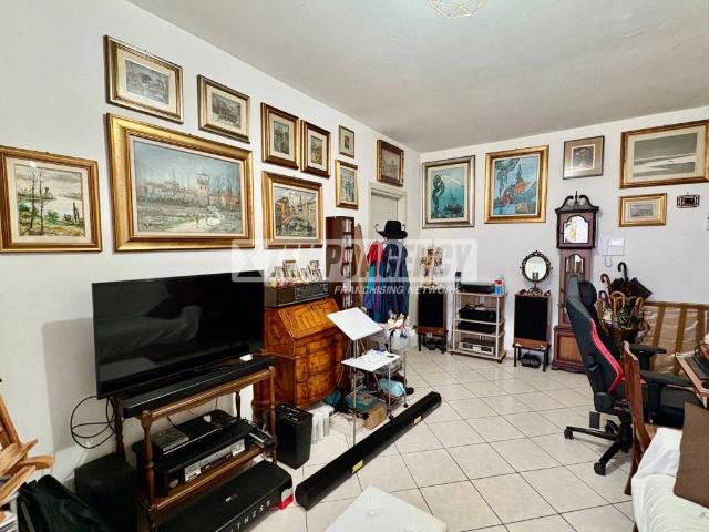 Appartamento in vendita a Pieve Emanuele, Lombardia