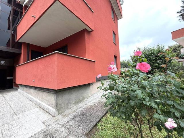 Appartamento in vendita a Pieve Emanuele, Lombardia