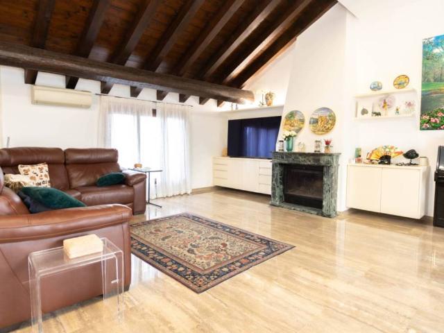 Appartamento in vendita a Pieve Emanuele, Lombardia