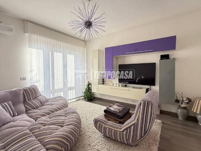 Appartamento in vendita a Pieve Emanuele, Lombardia