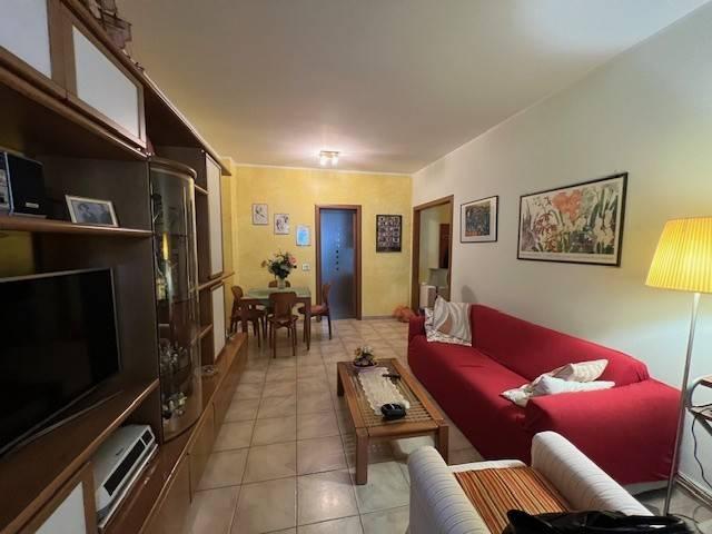 Appartamento in vendita a Pieve Emanuele, Lombardia