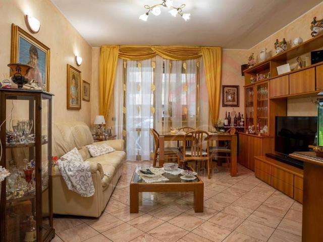 Appartamento in vendita a Pieve Emanuele, Lombardia