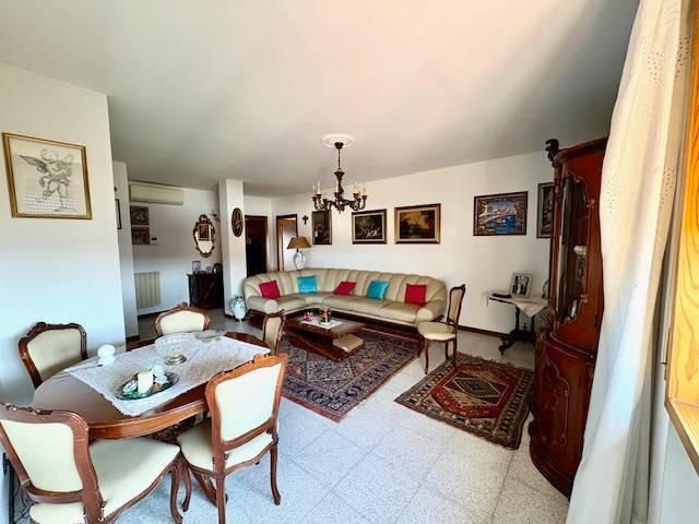 Appartamento in vendita a Pieve Emanuele, Lombardia