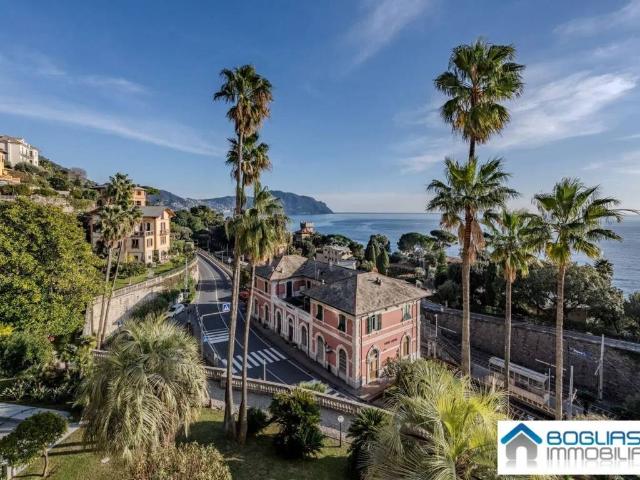 Appartamento in vendita a Pieve Ligure, Genova