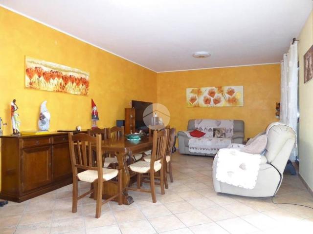 Appartamento in vendita a Pieve Porto Morone, Lombardia