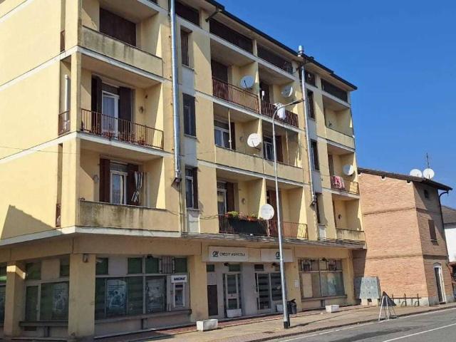 Appartamento in vendita a Pieve Porto Morone, Lombardia