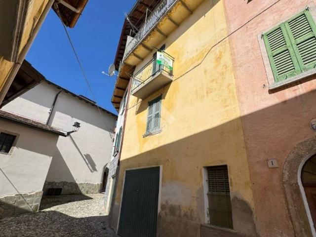 Appartamento in vendita a Pigra, Lombardia