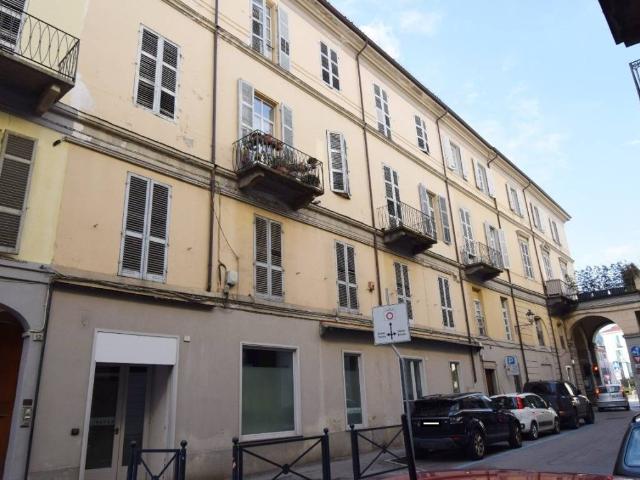 Appartamento in vendita a Pinerolo, Torino