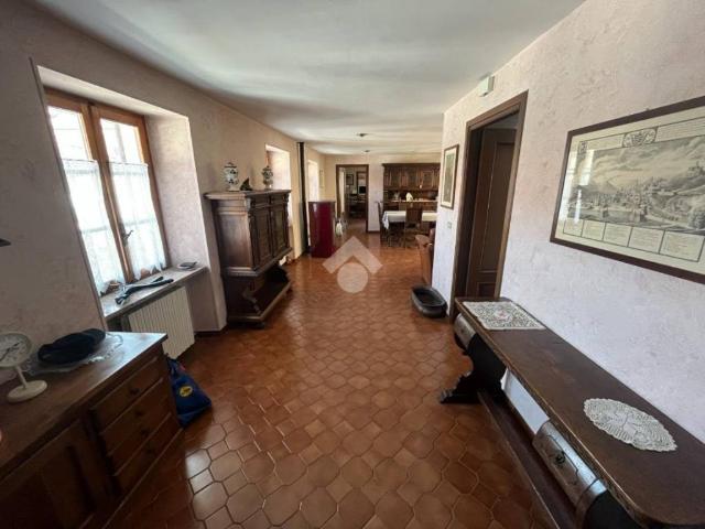 Appartamento in vendita a Pinerolo, Torino
